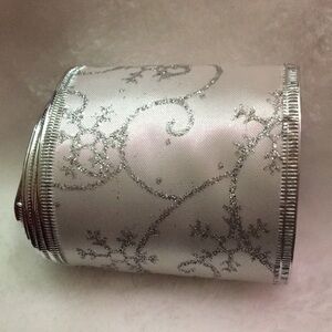 Elegant Silver and White Ribbon